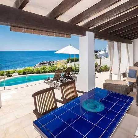 Rocio Fabulosa Casa En Primera Linea De Mar Binibeca